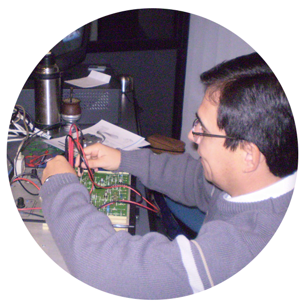 rolando electricidad domiciliaria electrico