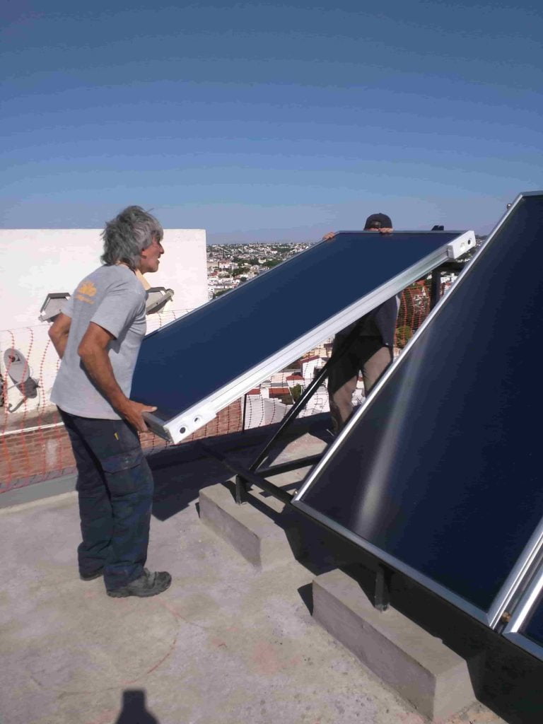 Como funciona un termotanque solar